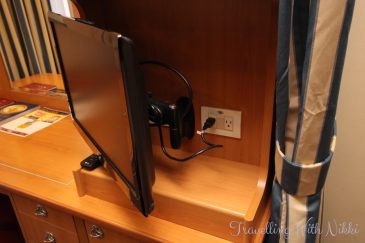 DisneyMagicNavigatorsVerandahStateroom35