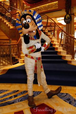 disneydreamhalloweenonthehighseasdaytwonassau45
