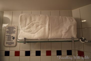 disneydreamstateroom5522-41